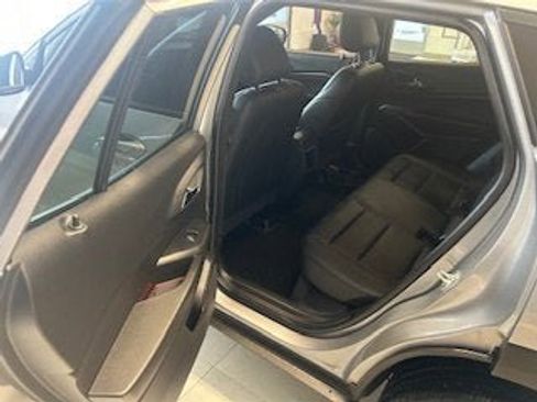 Used 2025 Chevrolet Trax RS w/ Driver Confidence Package image 7