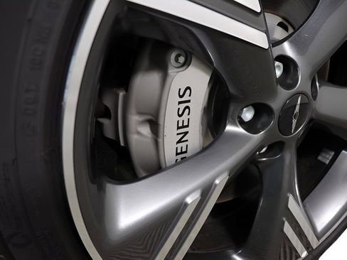 New 2025 Genesis GV80 3.5T Prestige image 10