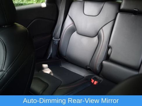 Used 2021 Jeep Cherokee Trailhawk w/ Technology Group AWD/4WD image 15