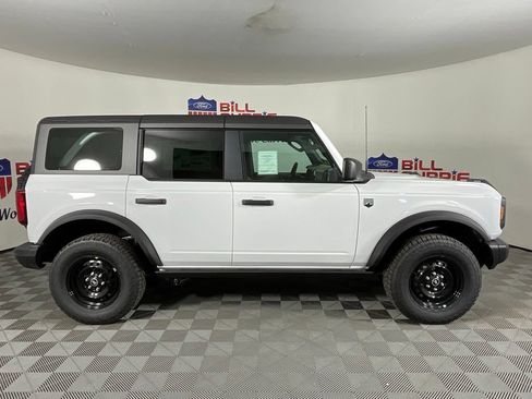 New 2026 Ford Bronco Big Bend w/ Black Diamond Package AWD/4WD image 2