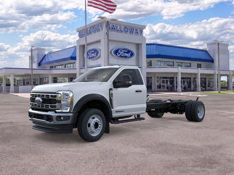 New 2026 Ford F550 4x4 Regular Cab Super Duty w/ XL Chrome Package image 1