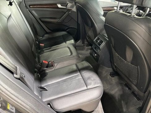 Used 2018 Audi Q5 2.0T Premium Plus w/ Premium Plus Package image 21