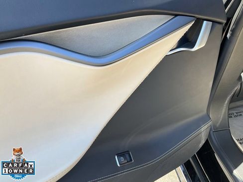 Used 2019 Tesla Model S Performance AWD/4WD image 35