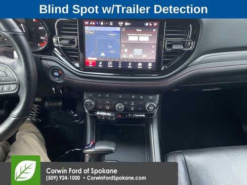 Used 2024 Dodge Durango GT image 35