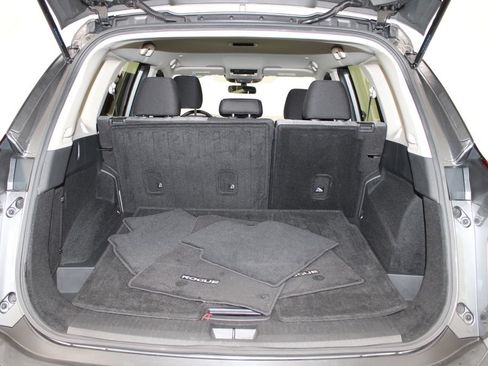 Used 2023 Nissan Rogue SV AWD/4WD image 14