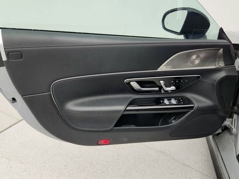 Used 2022 Mercedes-Benz SL 55 AMG 4MATIC image 11