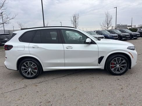 New 2026 BMW X5 xDrive50e image 4