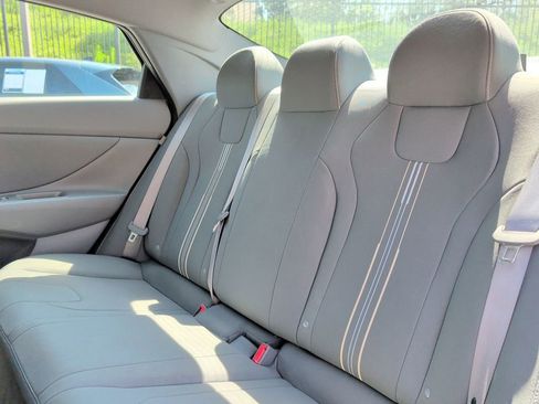 Certified 2025 Hyundai Elantra Sport FWD image 22