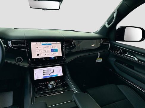 New 2026 Jeep Grand Wagoneer Summit w/ Premium Group III AWD/4WD image 24