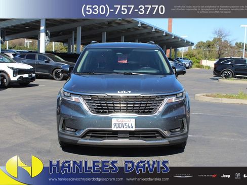 Used 2022 Kia Carnival SX image 4
