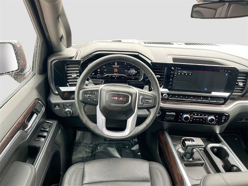 Used 2025 GMC Sierra 1500 SLT w/ SLT Premium Plus Package image 23