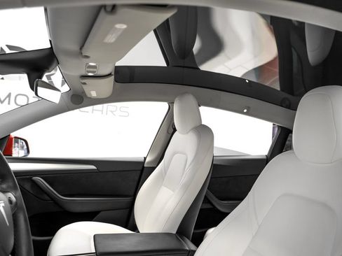Used 2023 Tesla Model Y AWD image 5