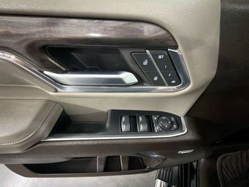 Used 2024 Chevrolet Silverado 1500 LTZ AWD/4WD image 23
