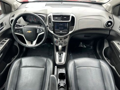 Used 2018 Chevrolet Sonic Premier FWD image 16