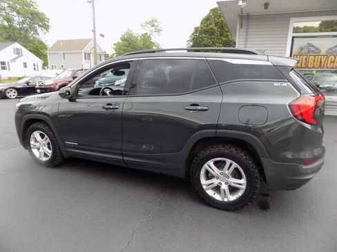 Used 2020 GMC Terrain SLE w/ Driver Convenience Package AWD/4WD image 7