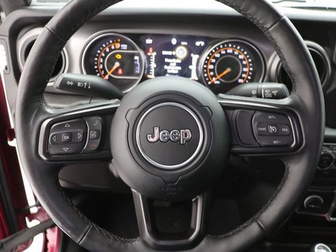 Used 2021 Jeep Wrangler Unlimited Sport image 17