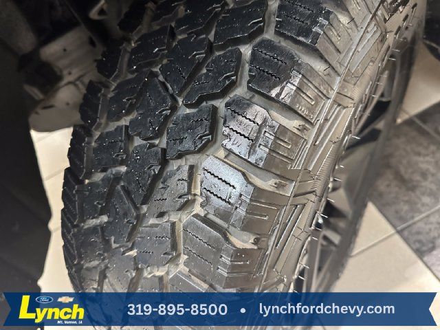 Used 2020 Chevrolet Silverado 1500 LT Trail Boss AWD/4WD image 27