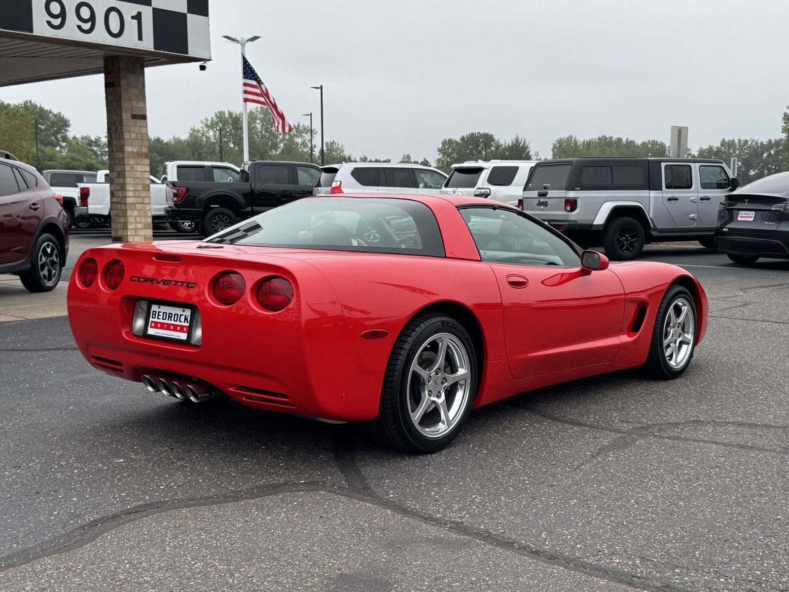 Used 2001 Chevrolet Corvette Coupe w/ Preferred Equipment Group2 RWD image 7