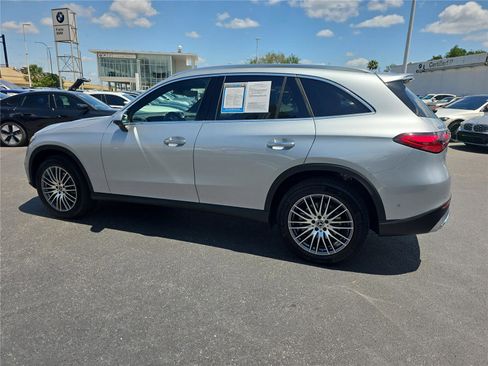 Used 2026 Mercedes-Benz GLC 300 4MATIC image 5