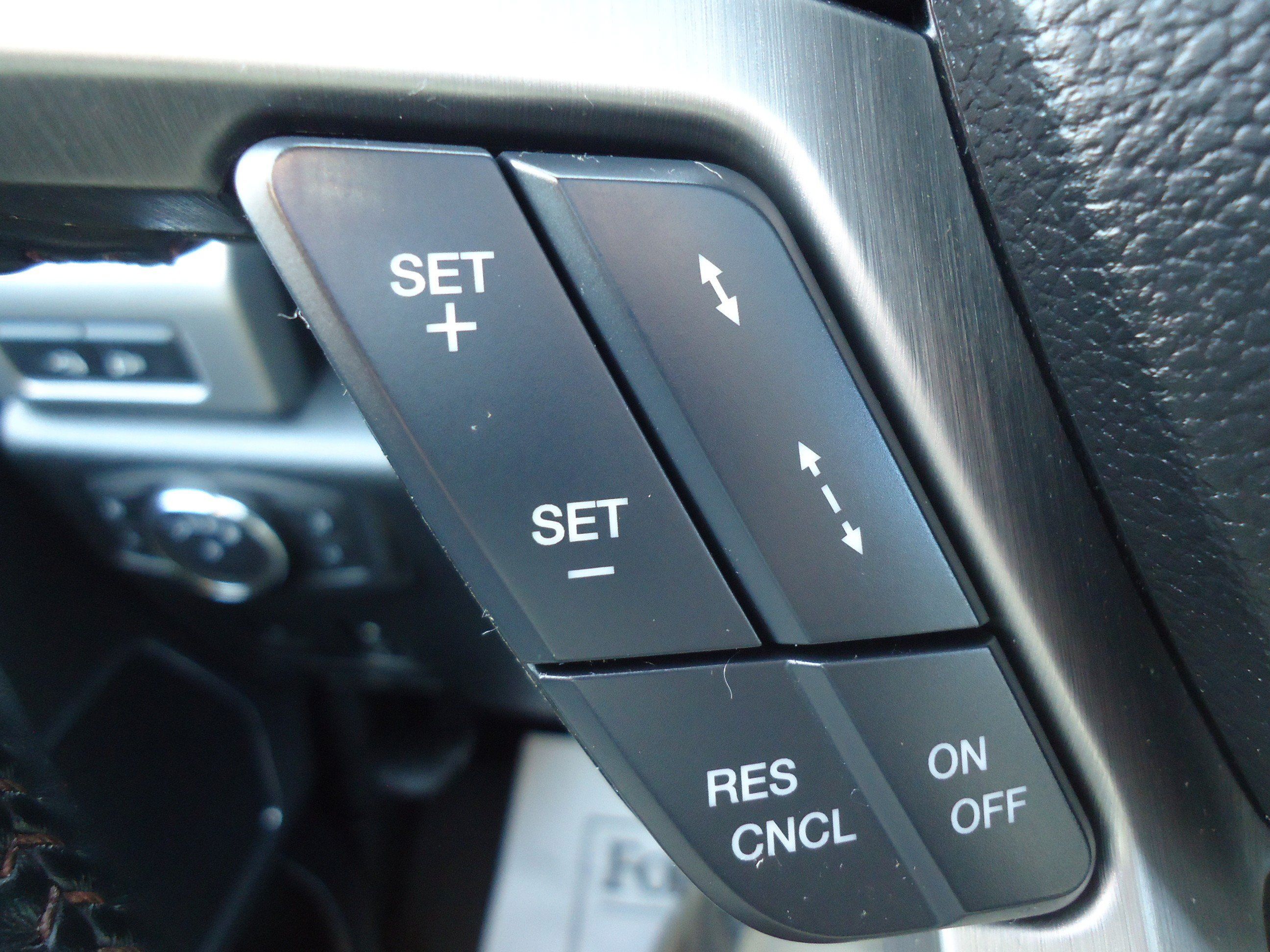 Used 2020 Ford F350 Platinum w/ Tremor Off-Road Package AWD/4WD image 29