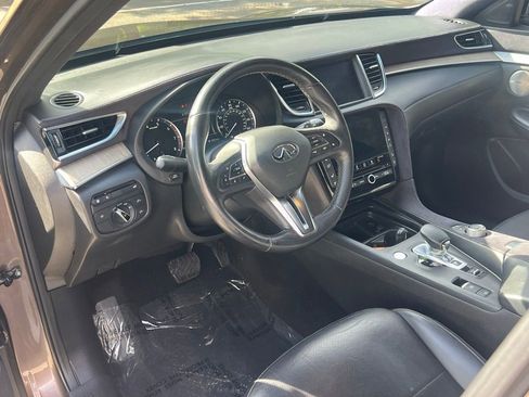 Used 2019 INFINITI QX50 Essential w/ Sensory Package FWD image 11