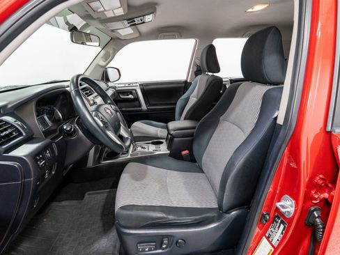 Used 2016 Toyota 4Runner SR5 image 13