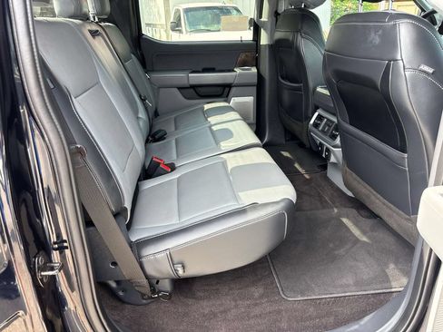 Used 2021 Ford F150 Lariat w/ Equipment Group 502A High AWD/4WD image 17