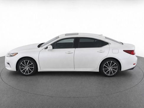 Used 2017 Lexus ES 350 w/ Luxury Package FWD image 6