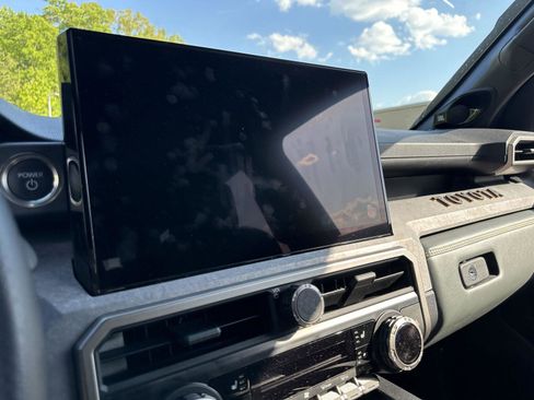 Certified 2025 Toyota 4Runner Trailhunter AWD/4WD image 26