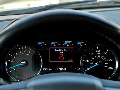 Used 2020 Ford Expedition Limited image 39