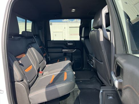 Certified 2022 GMC Sierra 3500 AT4 w/ AT4 Preferred Package AWD/4WD image 35
