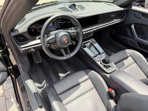 Used 2022 Porsche 911 50th Anniversary Edition AWD/4WD image 39