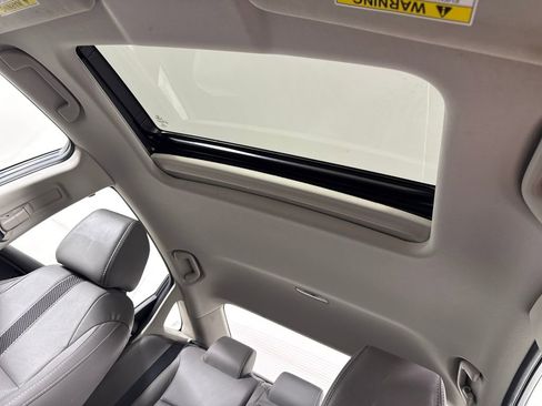 Used 2019 Honda Civic EX-L image 17