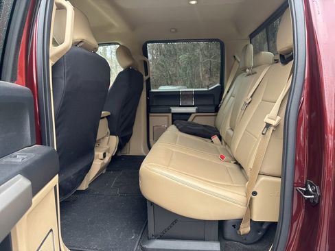 Used 2017 Ford F250 Lariat w/ Chrome Package image 14