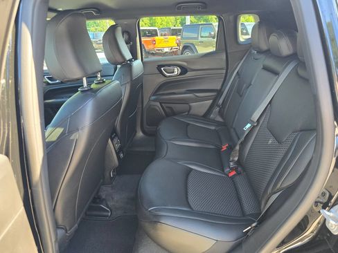 New 2026 Jeep Compass Latitude AWD/4WD image 10