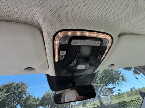 Used 2021 Mercedes-Benz Metris Passenger w/ Premium Safety Package image 46