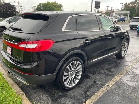 Used 2017 Lincoln MKX Reserve w/ Driver Assistance Package FWD image 7