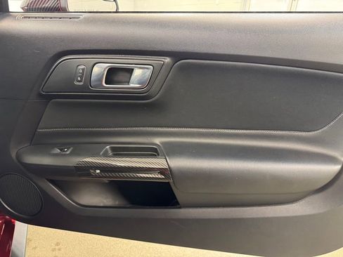 Used 2019 Ford Mustang GT RWD image 25