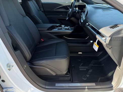 New 2026 Cadillac Lyriq Sport w/ LPO, Floor Liner Package image 30