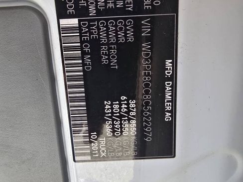 Used 2012 Mercedes-Benz Sprinter 2500 image 41