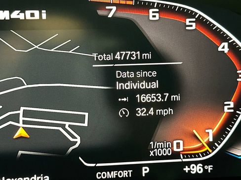 Used 2026 BMW 530i xDrive w/ Executive Package AWD/4WD image 12