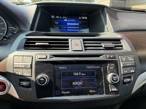 Used 2014 Honda Crosstour EX-L image 17