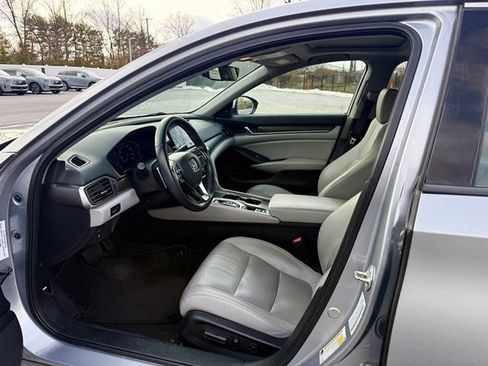 Used 2018 Honda Accord EX-L image 9