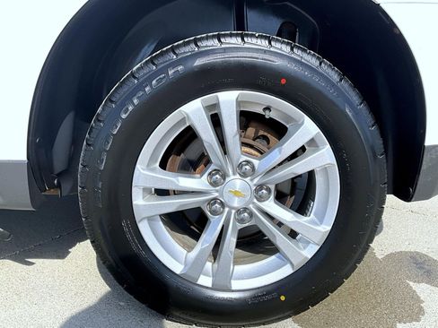 Used 2014 Chevrolet Equinox LS image 24