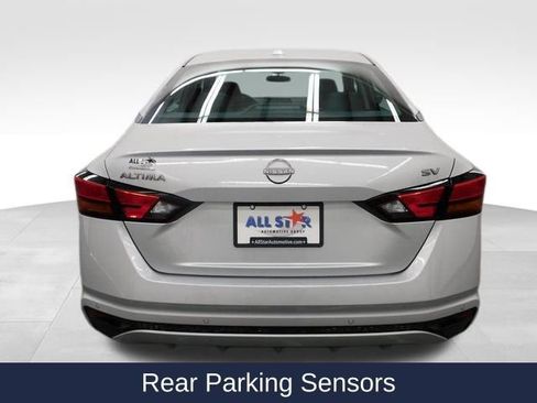 Used 2024 Nissan Altima 2.5 SV image 9