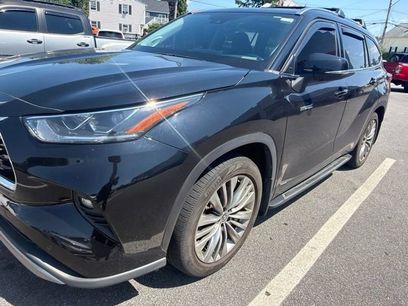 Used 2021 Toyota Highlander Platinum