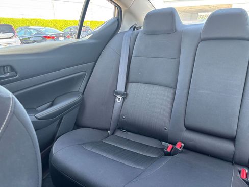 Used 2025 Nissan Altima 2.5 SV FWD image 39