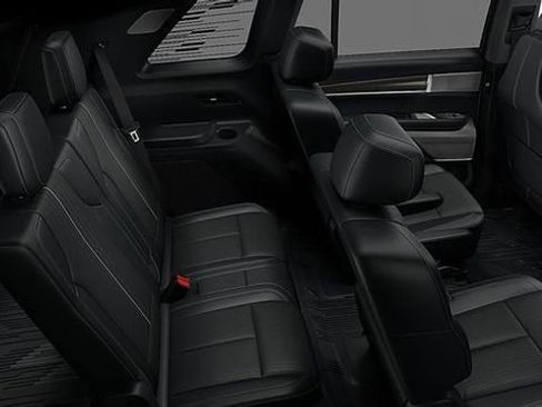 New 2026 Cadillac Vistiq Luxury w/ LPO, Floor Liner Package image 39