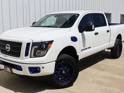 Used 2018 Nissan Titan SV w/ SV Convenience Package