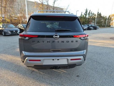 Used 2025 Nissan Pathfinder SL w/ SL Premium Package image 7